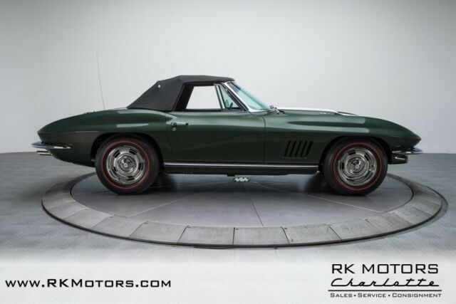 Chevrolet Corvette 1967 image number 18