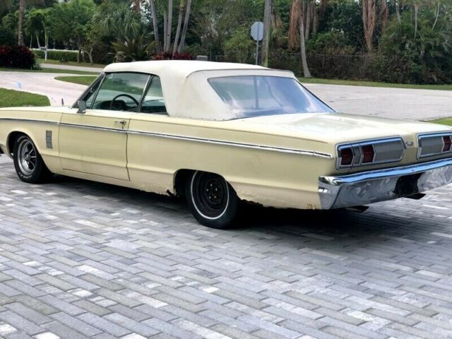 Plymouth Fury 1966 image number 23