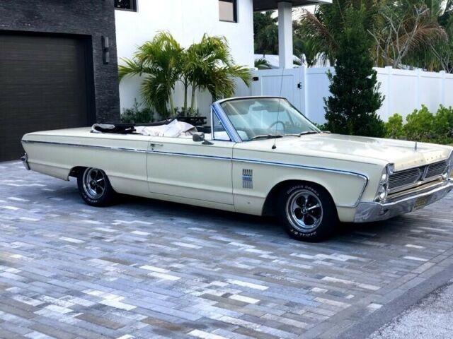 Plymouth Fury 1966 image number 31