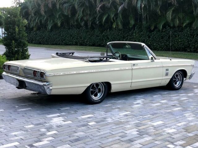 Plymouth Fury 1966 image number 32