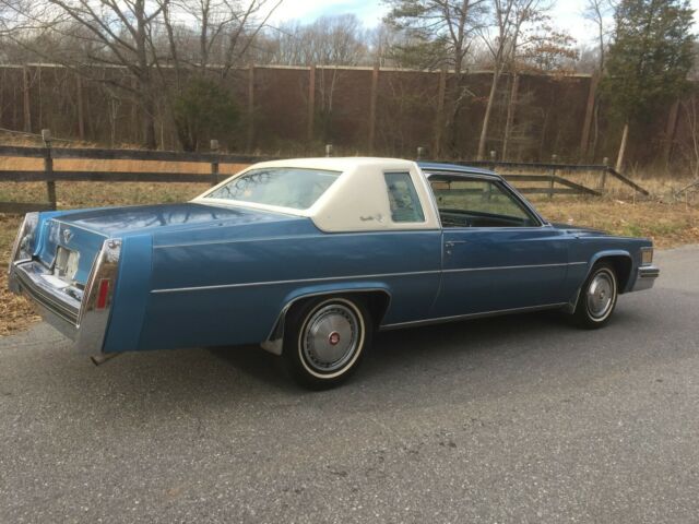 Cadillac DeVille 1978 image number 18