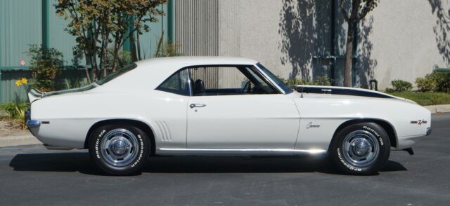 Chevrolet Camaro 1969 image number 13