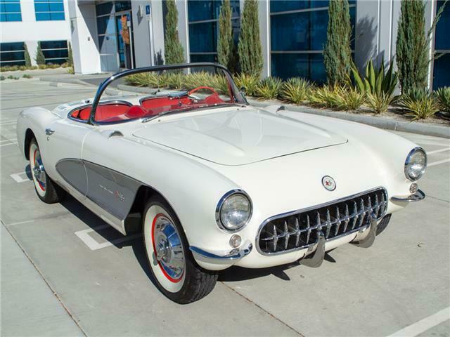 Chevrolet Corvette 1957 image number 4