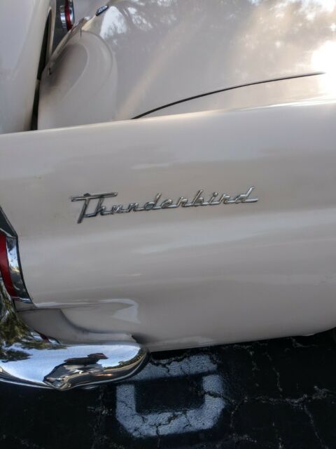 Ford Thunderbird 1956 image number 10