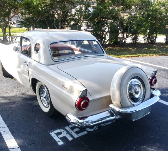 Ford Thunderbird 1956 image number 17