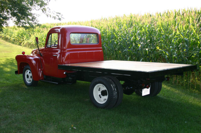 International Harvester S132 1957 image number 8