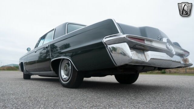 Chrysler Imperial 1964 image number 23