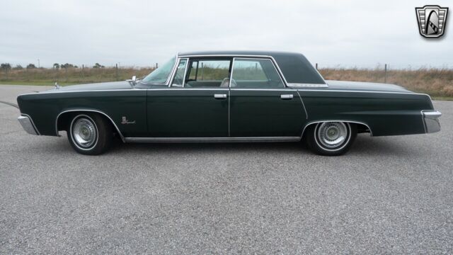 Chrysler Imperial 1964 image number 3