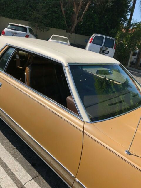 Lincoln Continental 1972 image number 17