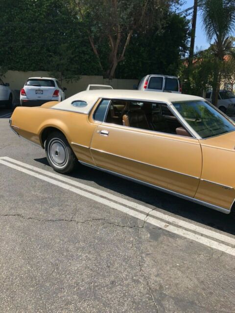 Lincoln Continental 1972 image number 35