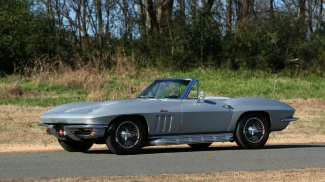 Chevrolet Corvette 1966 image number 1