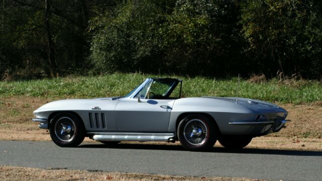 Chevrolet Corvette 1966 image number 3