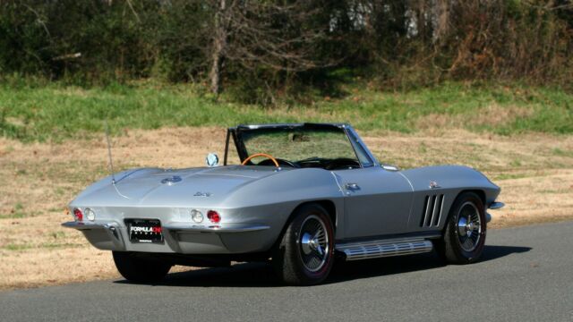 Chevrolet Corvette 1966 image number 32