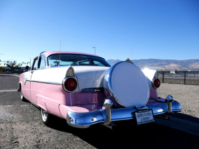 Ford Crown Victoria 1955 image number 8