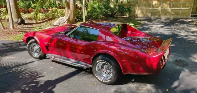 Chevrolet Corvette 1975 image number 28