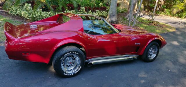 Chevrolet Corvette 1975 image number 32