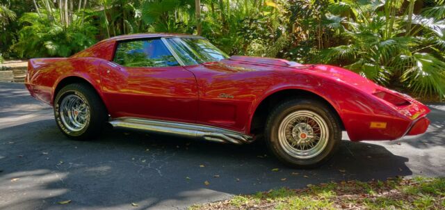 Chevrolet Corvette 1975 image number 37