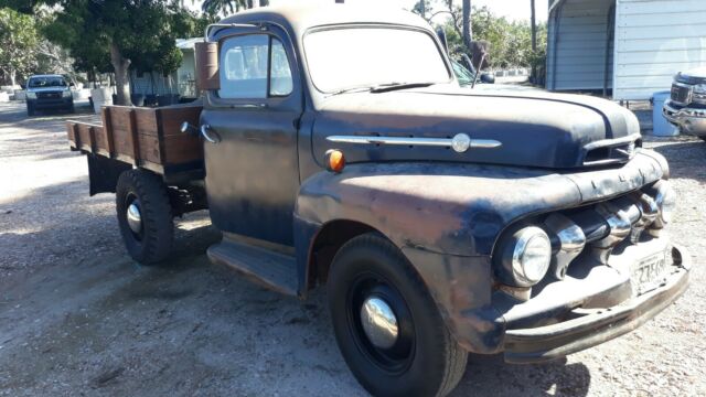 Ford F-100 1952 image number 1