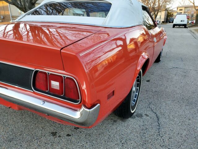 Ford Mustang 1971 image number 28