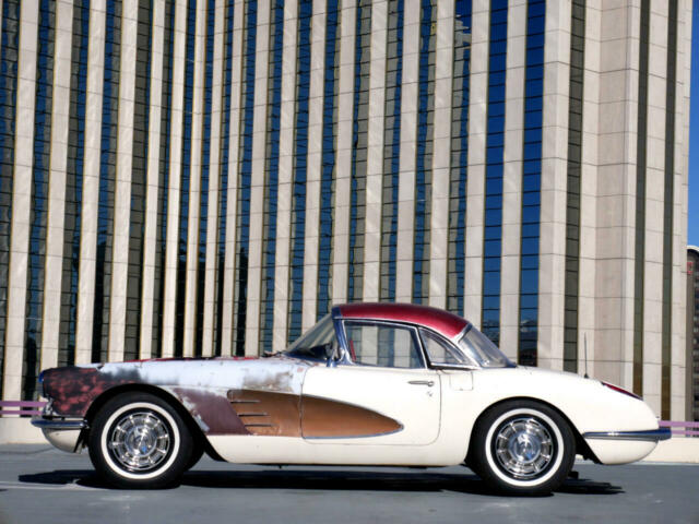 Chevrolet Corvette 1959 image number 24