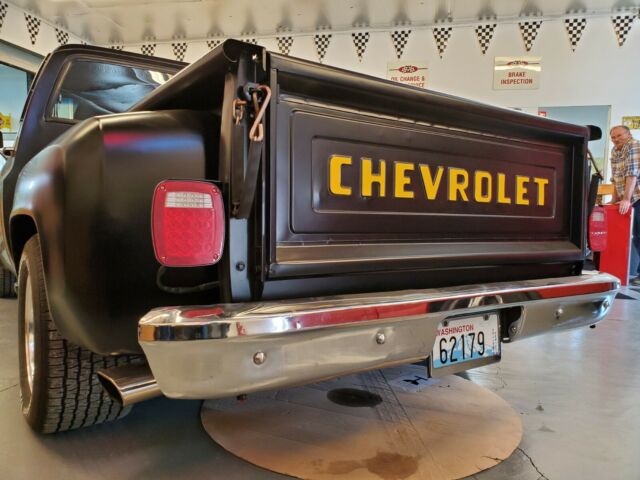 Chevrolet C-10 1979 image number 10