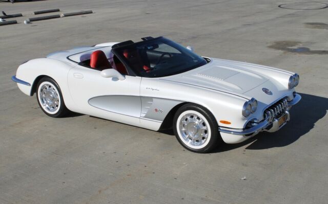 Chevrolet Corvette 1958 image number 6