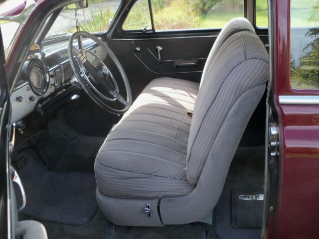 Chevrolet Fleetline 2 Door Sedan 1950 image number 3