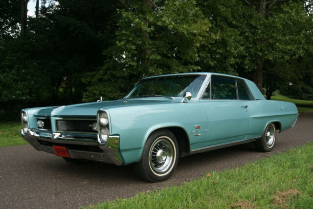 Pontiac Grand Prix 1964 image number 0