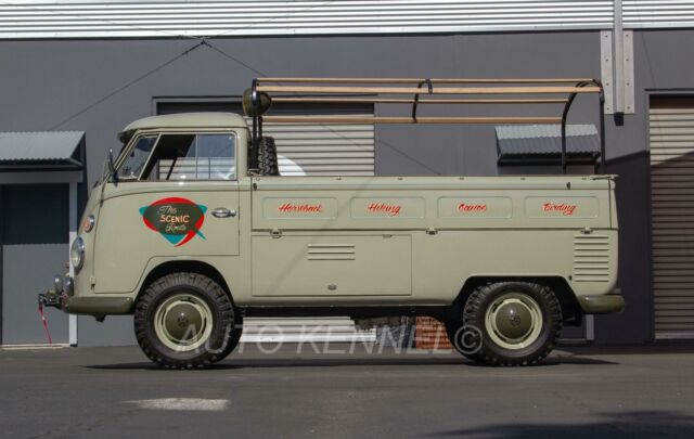 Volkswagen Bus/Vanagon 1965 image number 16