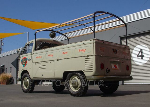 Volkswagen Bus/Vanagon 1965 image number 3