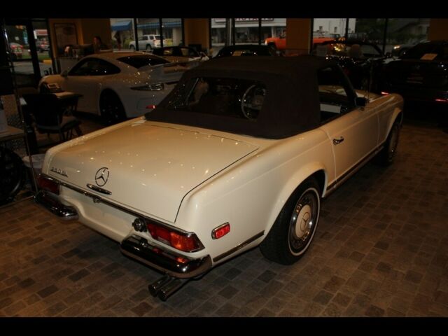 Mercedes-Benz SL-Class 1970 image number 7