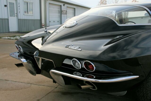 Chevrolet Corvette 1964 image number 33