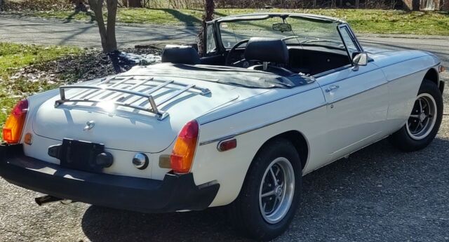 MG MGB 1978 image number 0