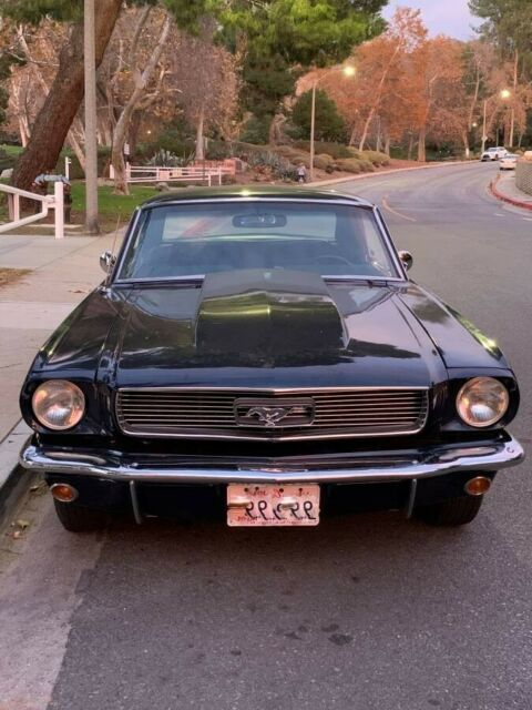 Ford Mustang 1966 image number 10