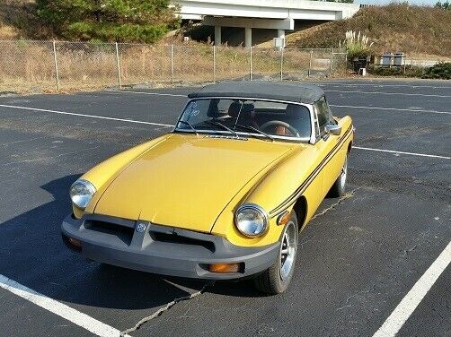 MG MGB 1976 image number 9