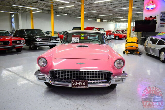 Ford Thunderbird 1957 image number 2