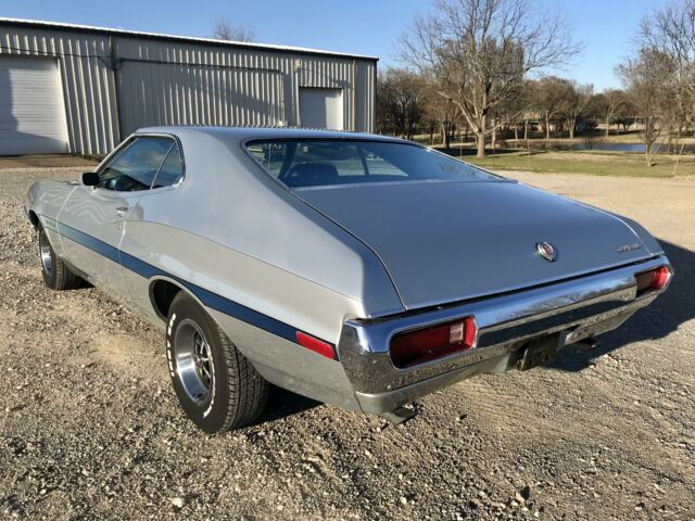 Ford Torino 1972 image number 2