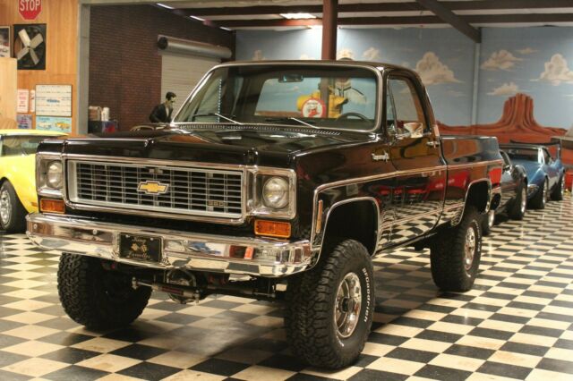 Chevrolet C/K Pickup 1500 1973 image number 2