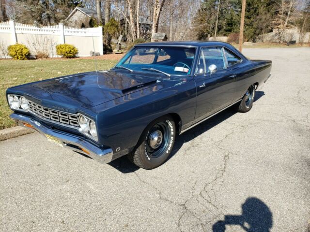 Plymouth Road Runner 1968 image number 0