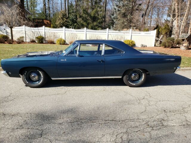 Plymouth Road Runner 1968 image number 25