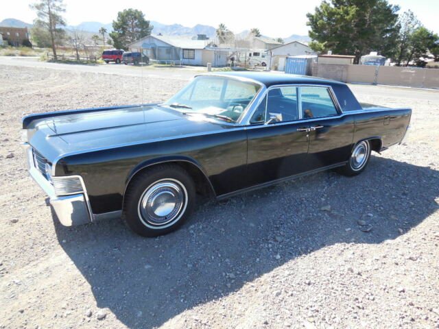 Lincoln Continental 1965 image number 0