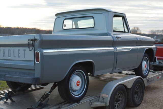 Chevrolet C-10 1965 image number 13