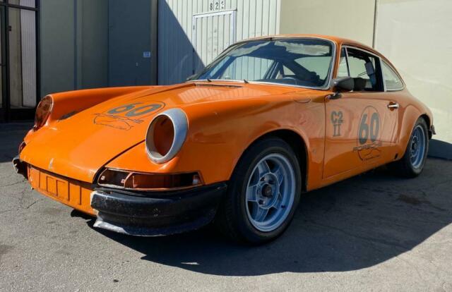 Porsche 911 1970 image number 2