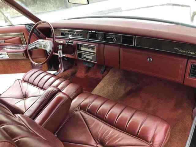 Lincoln Continental 1977 image number 10