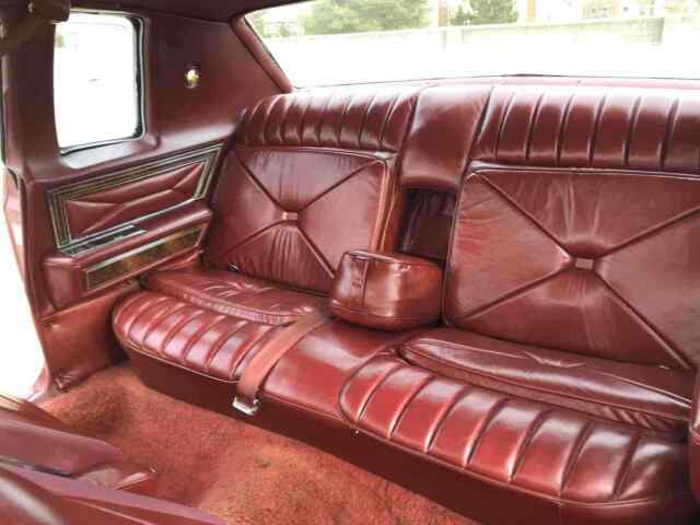 Lincoln Continental 1977 image number 13