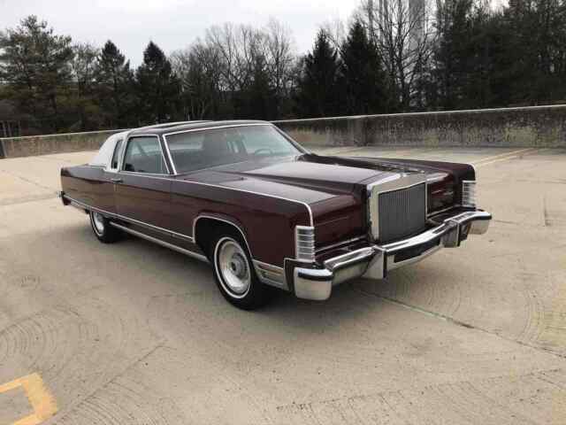 Lincoln Continental 1977 image number 2