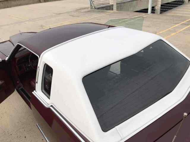 Lincoln Continental 1977 image number 25