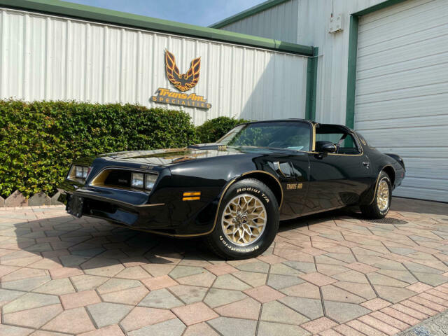 Pontiac Trans Am 1977 image number 0