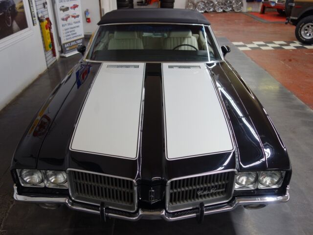 Oldsmobile Cutlass 1971 image number 17