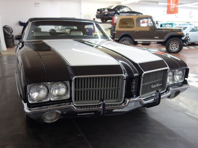 Oldsmobile Cutlass 1971 image number 38